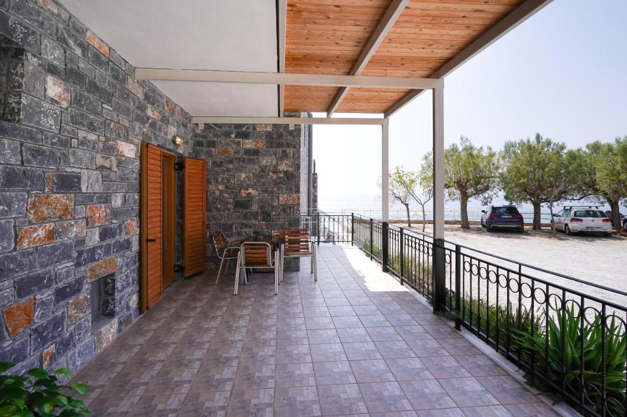 ספאקיה Xenia Hotel מראה חיצוני תמונה
